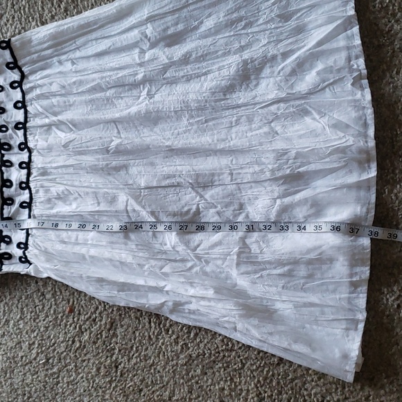 Studio West Apparel - Picture 12 of 16